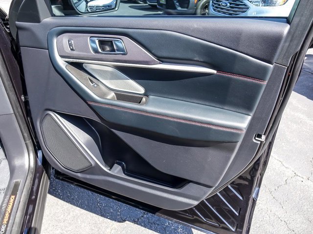 Certified 2025 Ford Explorer ST AWD/4WD image 32
