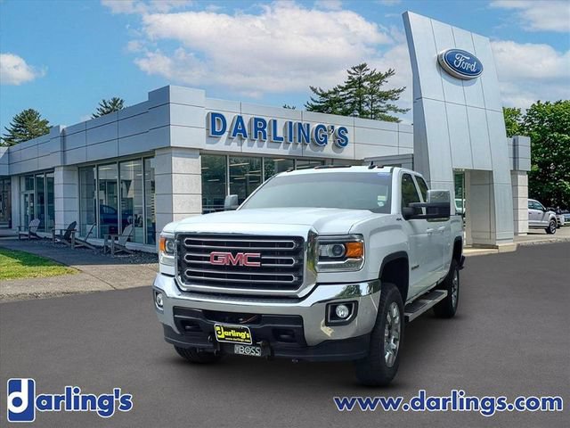 Used 2018 GMC Sierra 2500 SLE w/ HD SLE Preferred Plus Package AWD/4WD image 2