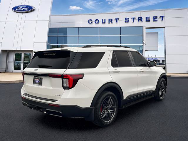 Certified 2026 Ford Explorer ST-Line w/ ST-Line Street Pack AWD/4WD image 5