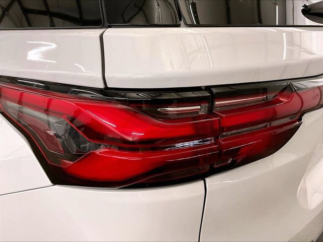 Used 2022 Chevrolet Traverse LT AWD/4WD image 29