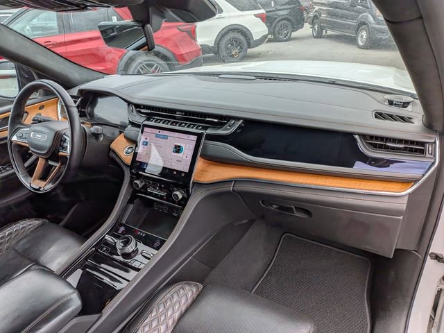 Used 2022 Jeep Grand Cherokee Summit AWD/4WD image 23