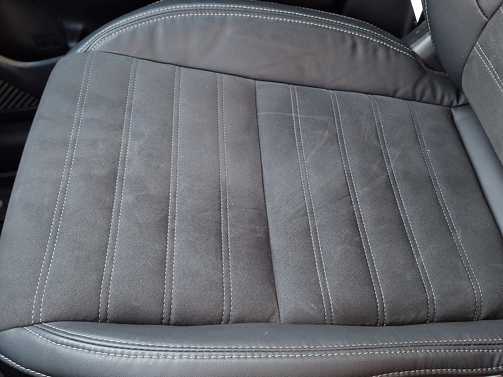 Used 2023 Mitsubishi Outlander SE Black Edition image 26