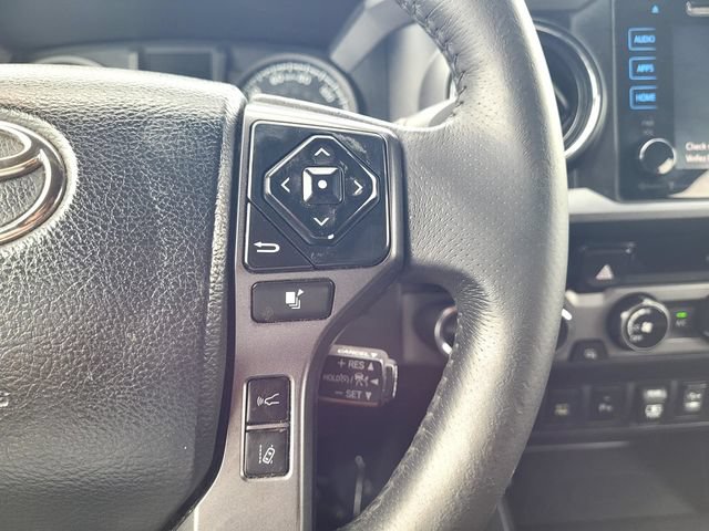 Used 2018 Toyota Tacoma TRD Off-Road w/ Technology Package AWD/4WD image 23