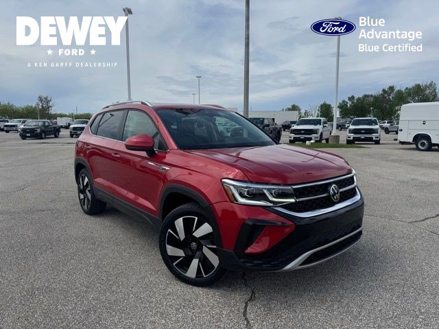Used 2024 Volkswagen Taos SEL AWD/4WD image 1