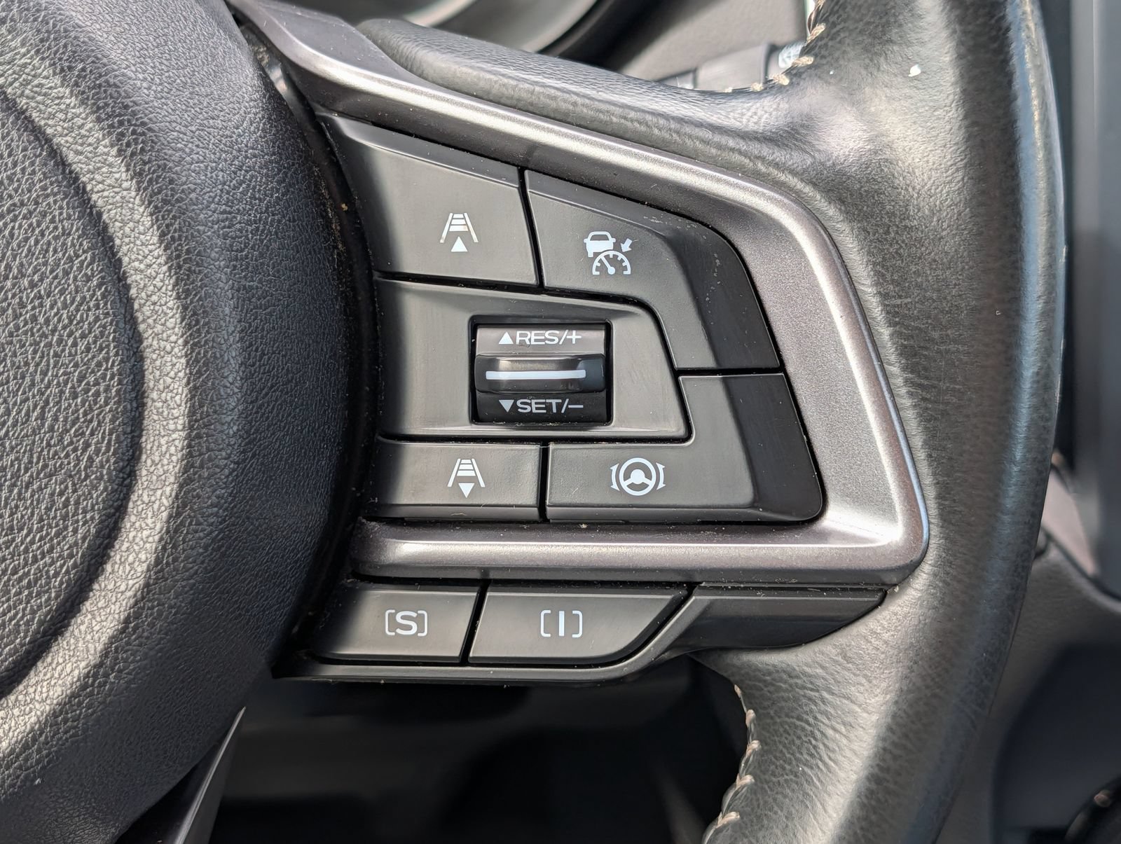 Used 2024 Subaru Forester Premium AWD/4WD image 33