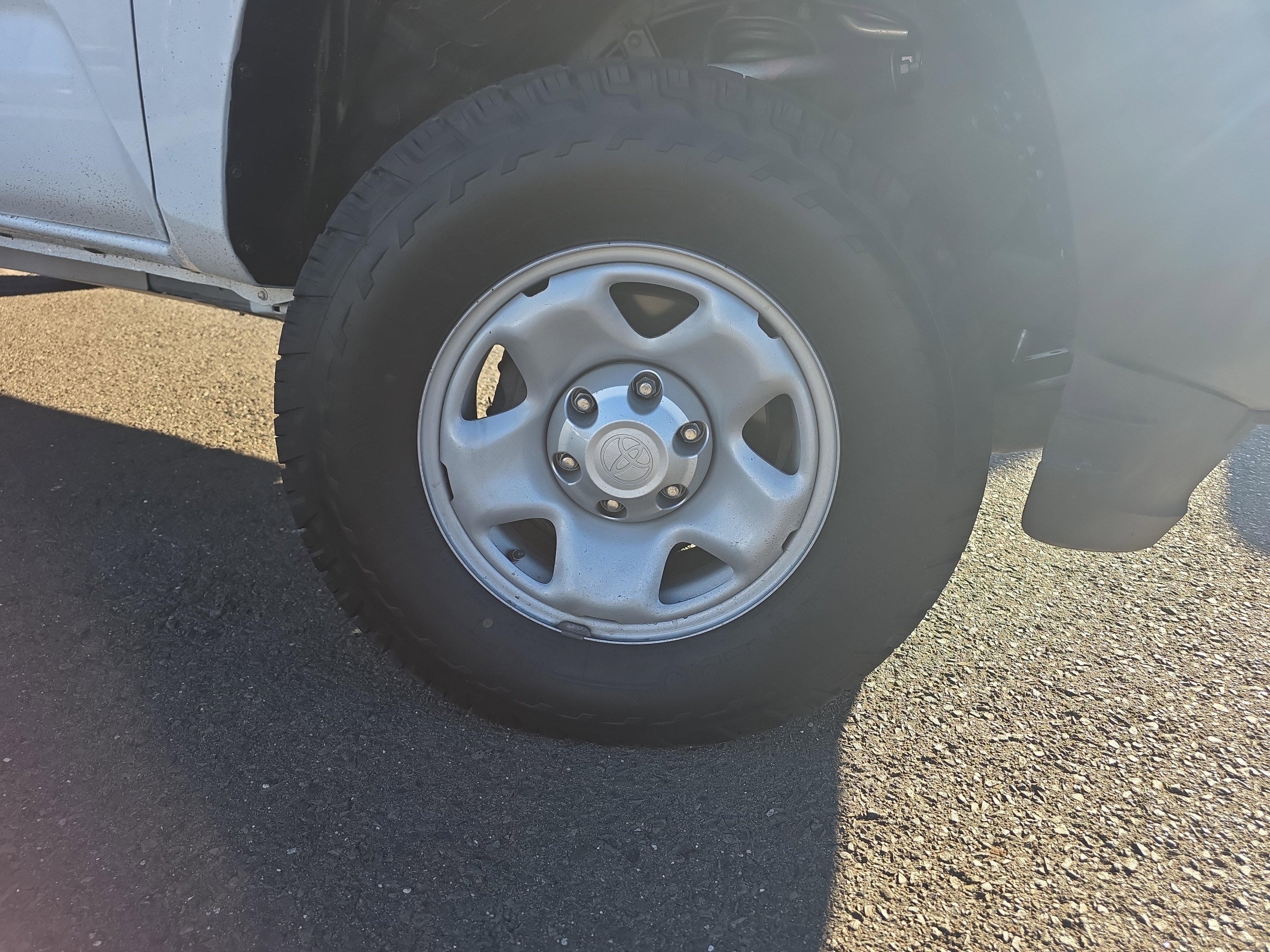 Used 2023 Toyota Tacoma 2WD Access Cab image 10