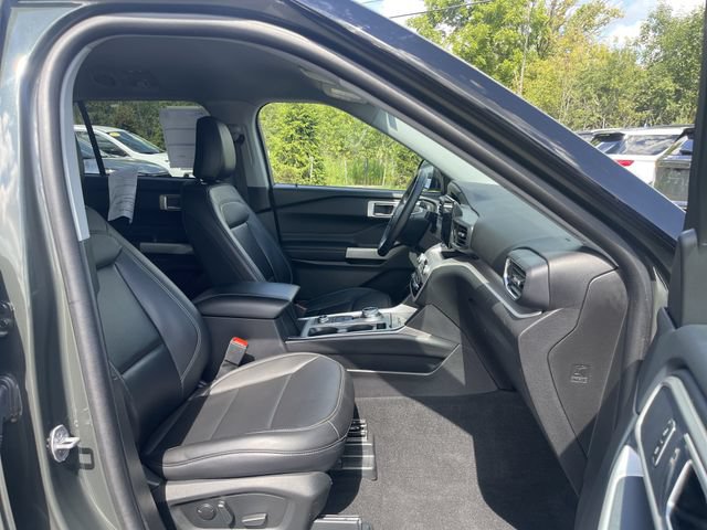 Certified 2024 Ford Explorer XLT w/ Equipment Group 202A AWD/4WD image 15