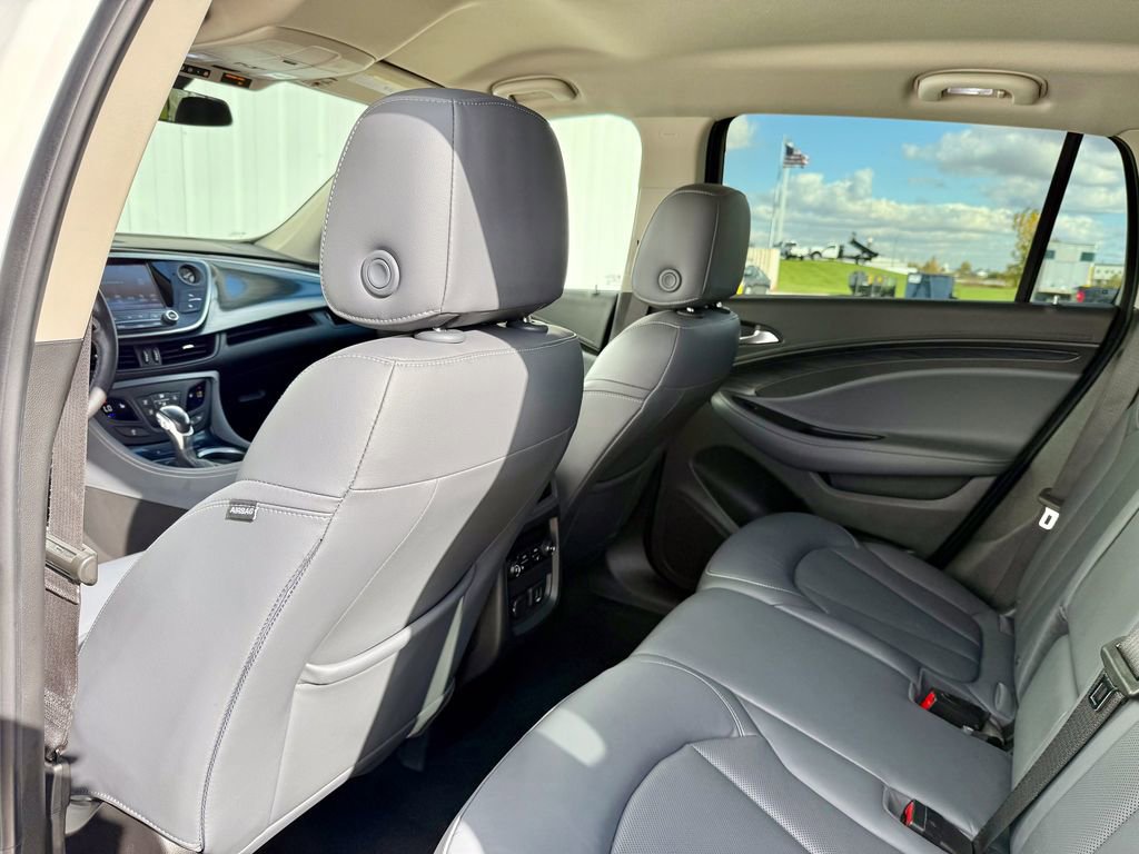 Used 2020 Buick Envision Essence image 12