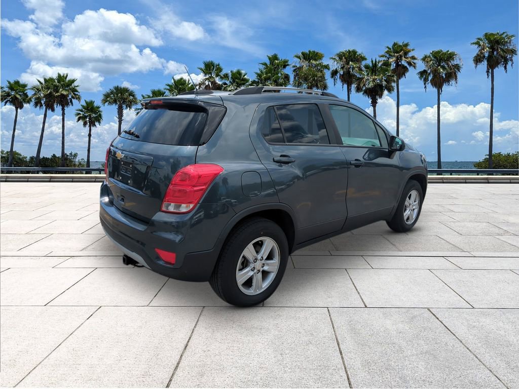 Used 2021 Chevrolet Trax LT AWD/4WD image 8