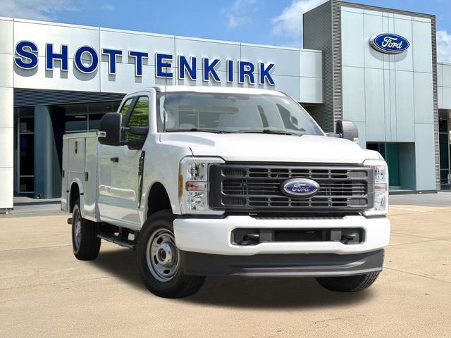 Certified 2025 Ford F250 XL AWD/4WD image 1