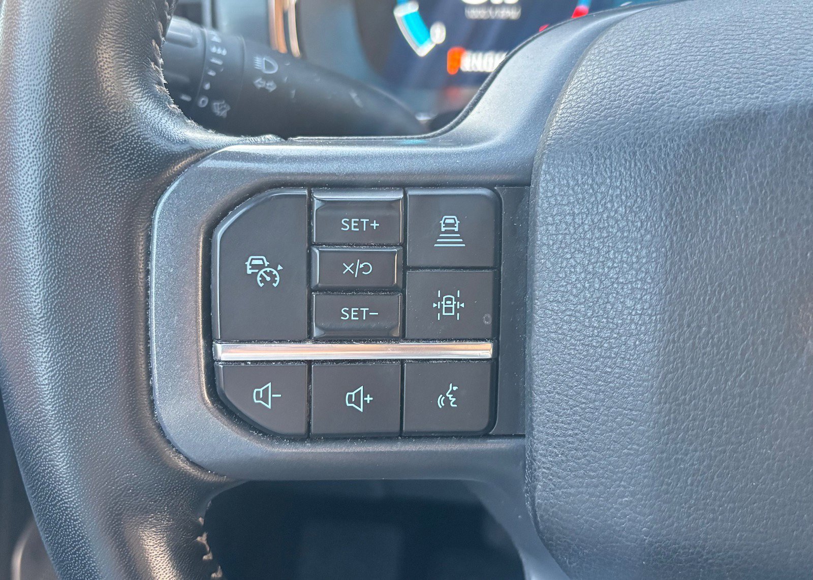 Certified 2022 Ford F150 Lariat w/ Equipment Group 502A High image 36