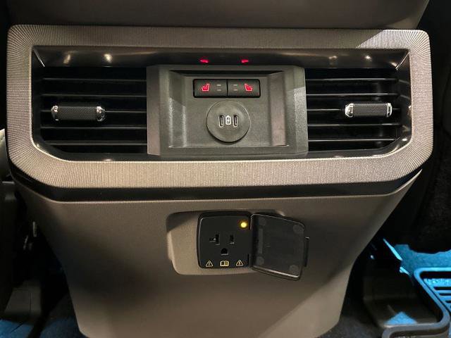 Certified 2025 Ford F350 Platinum w/ Platinum Plus Package image 36