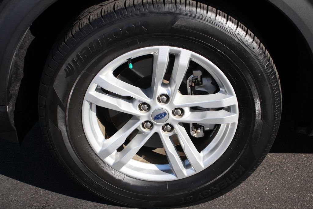 Certified 2022 Ford Explorer XLT RWD image 14
