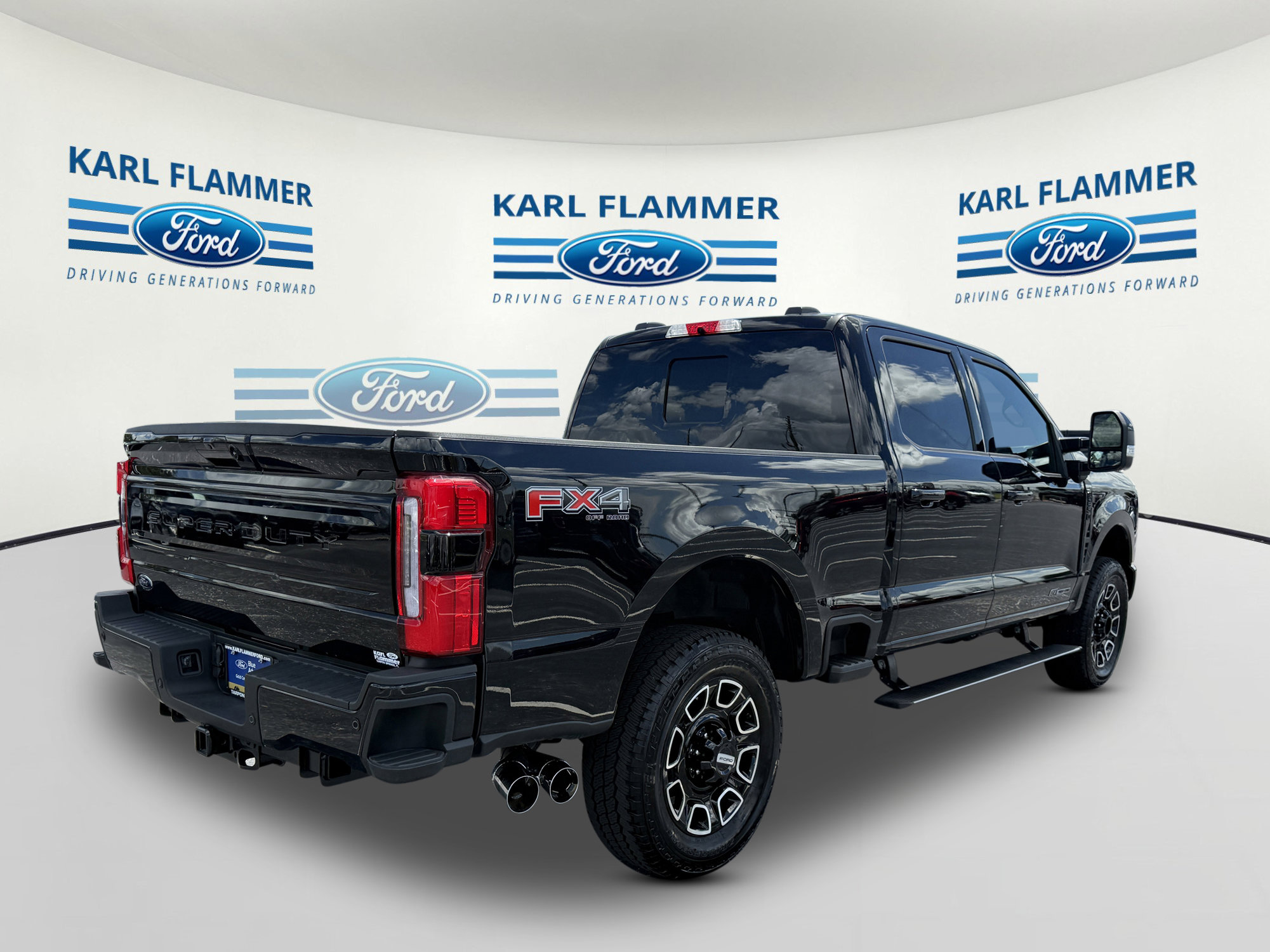 Certified 2025 Ford F250 Platinum w/ FX4 Off-Road Package image 3