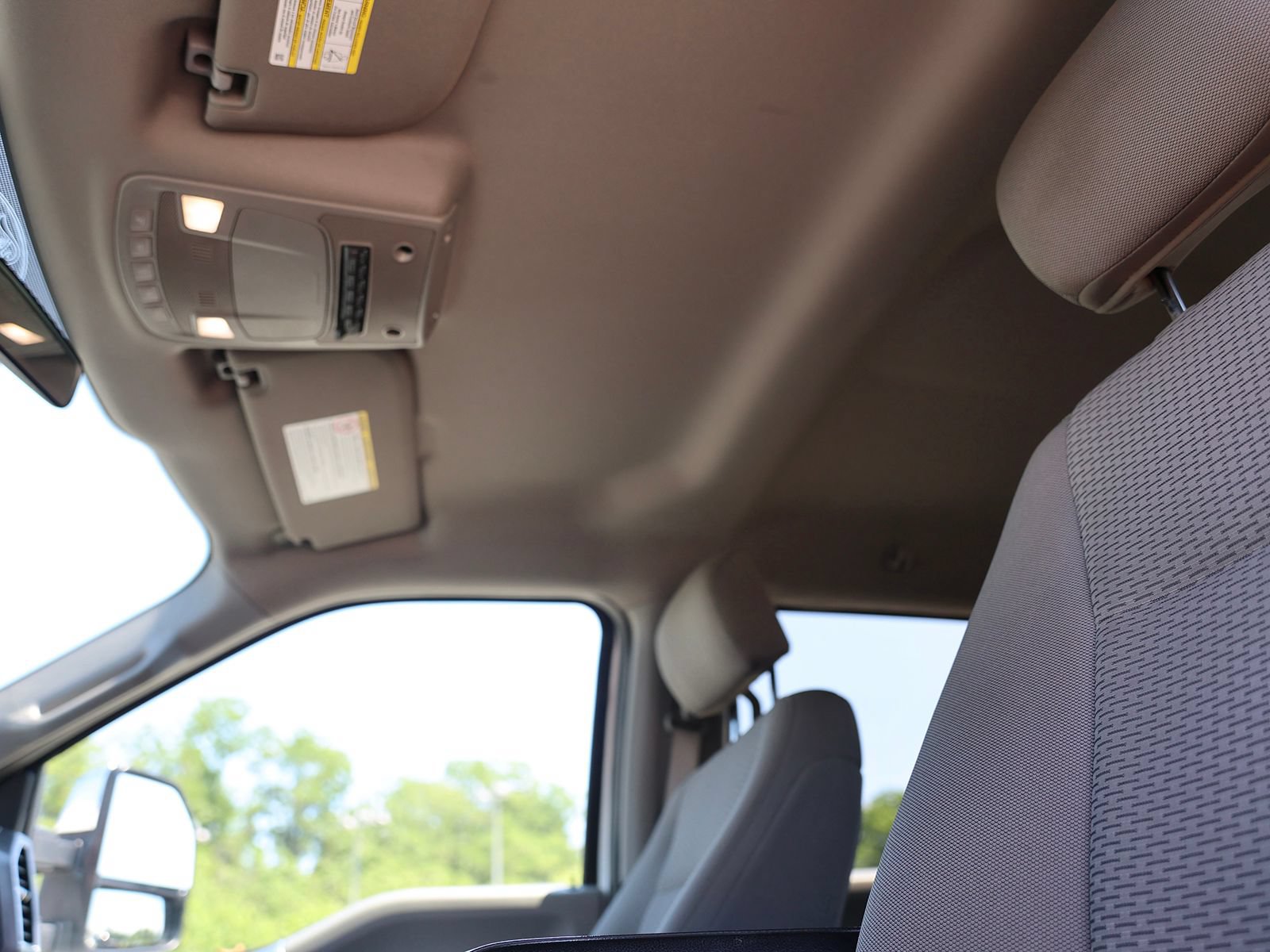 Certified 2019 Ford F250 XLT w/ XLT Premium Package AWD/4WD image 21
