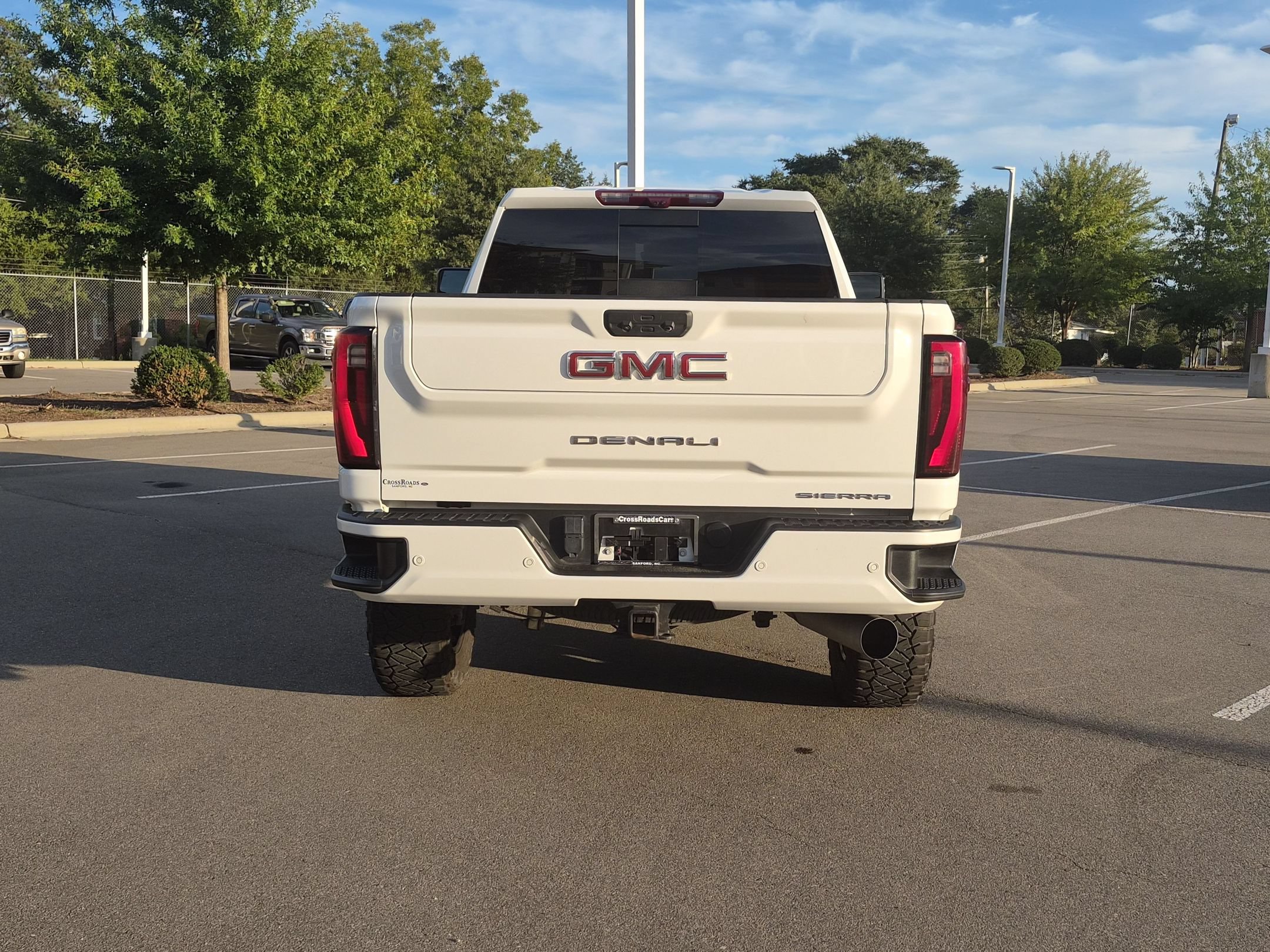 Used 2024 GMC Sierra 2500 Denali w/ Technology Package AWD/4WD image 5