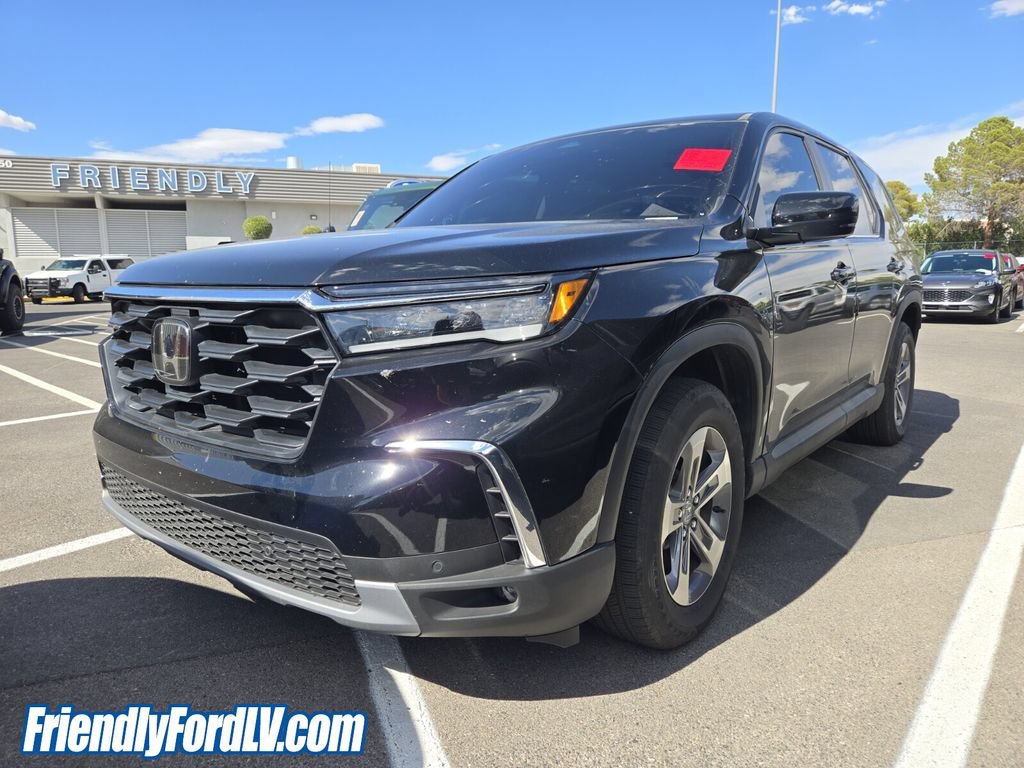 Used 2025 Honda Pilot EX-L image 2