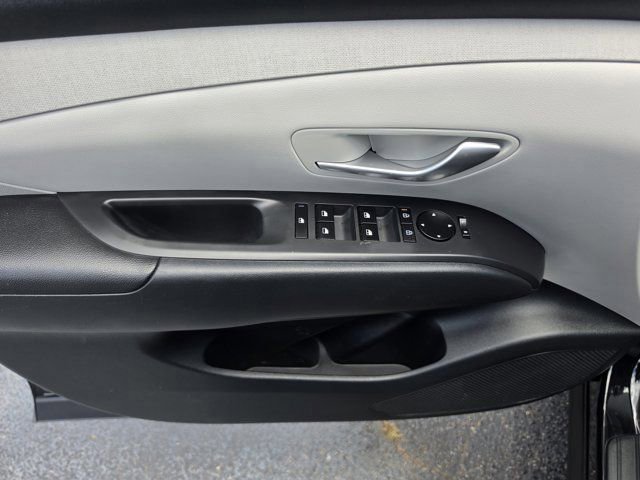 Used 2025 Hyundai Tucson SEL FWD image 16