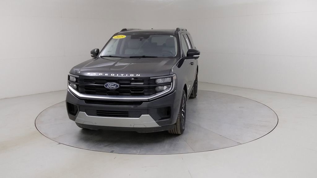 Certified 2025 Ford Expedition Platinum image 11