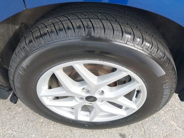 Certified 2024 Ford Edge SEL image 13