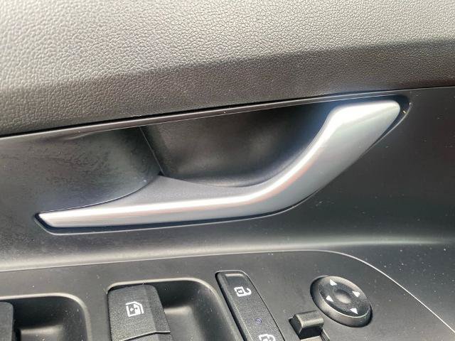 Used 2022 Hyundai Elantra Limited FWD image 14