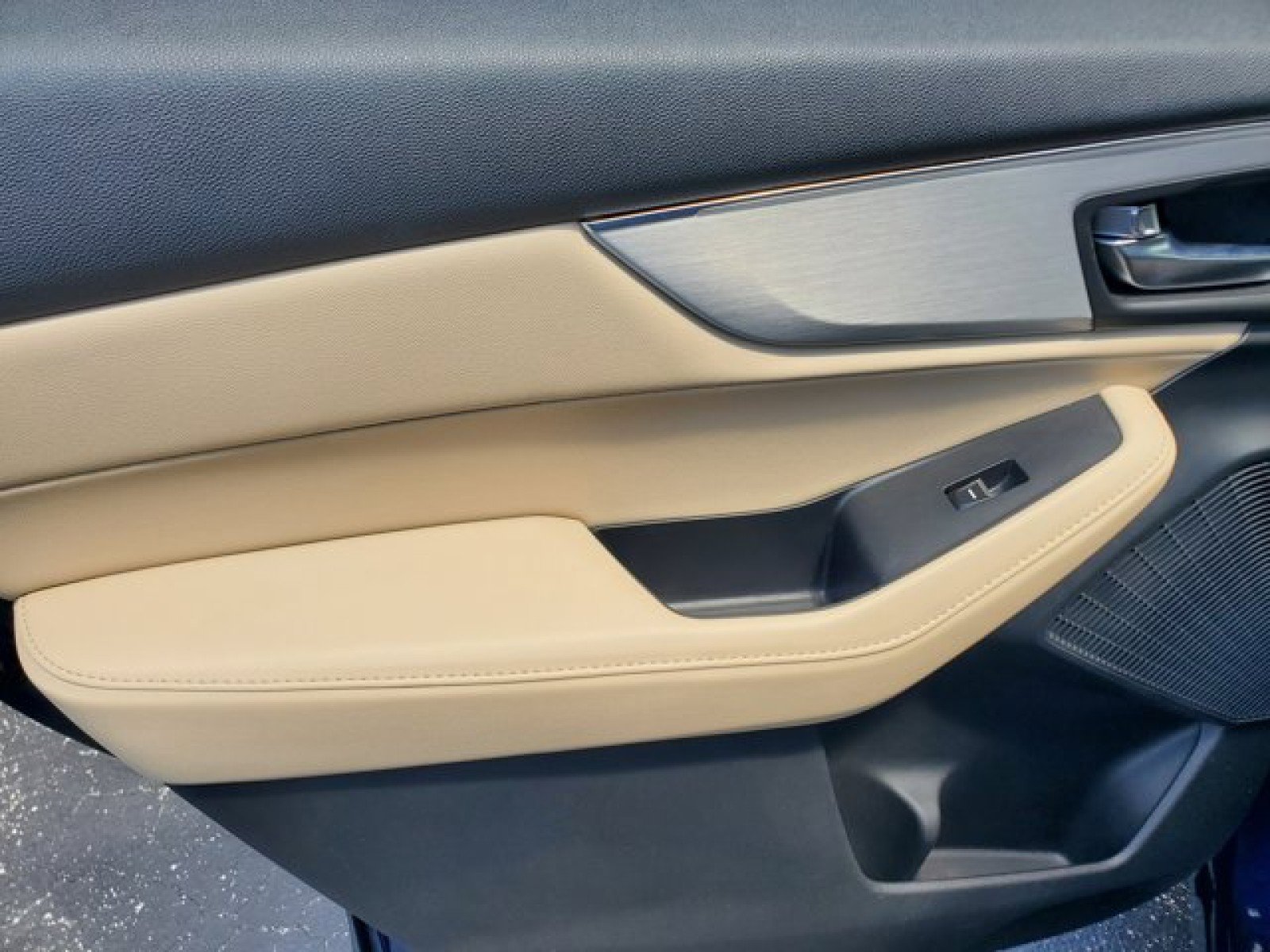 Used 2023 Acura MDX SH-AWD image 33