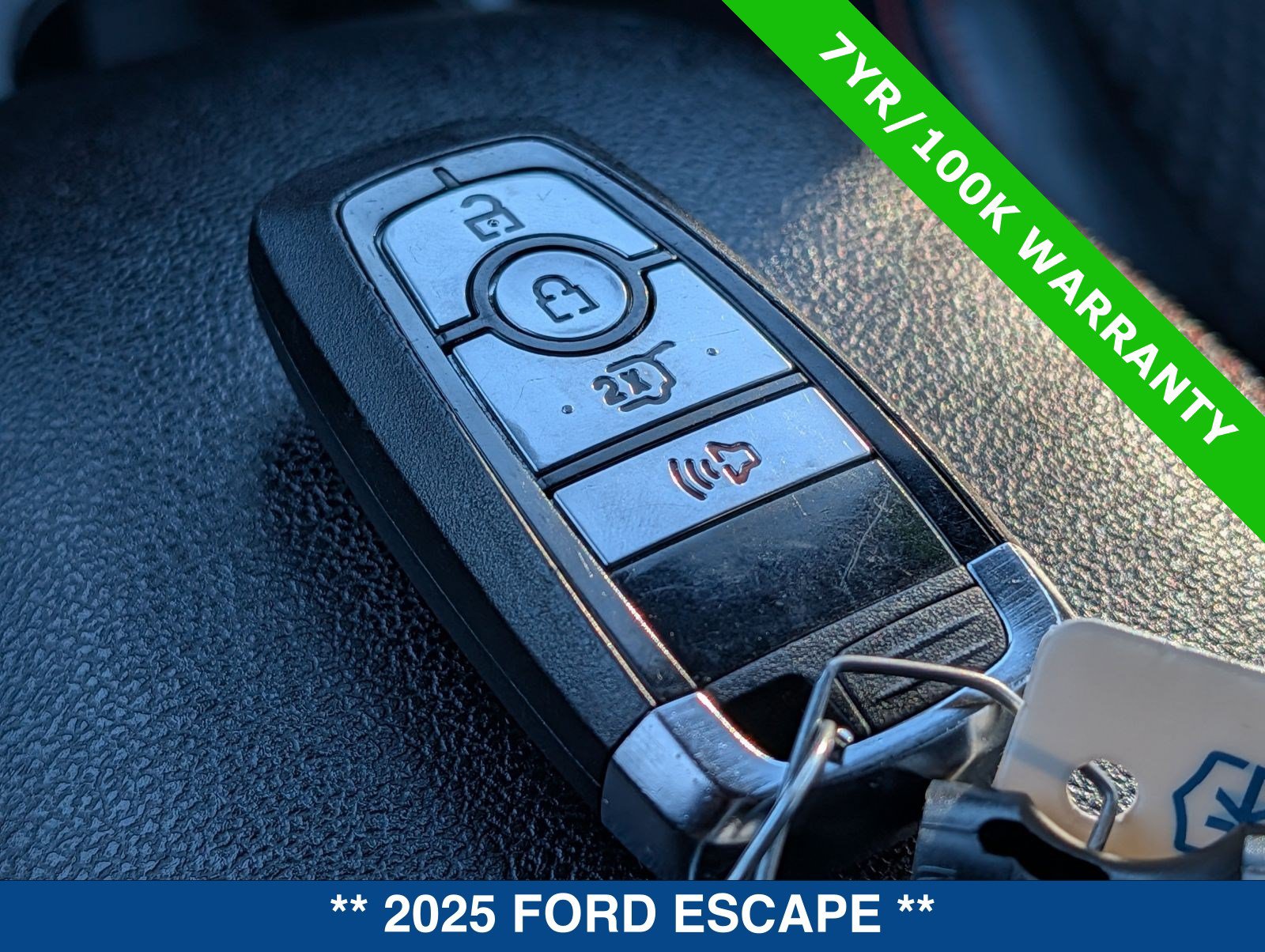 Certified 2025 Ford Escape ST-Line FWD image 33