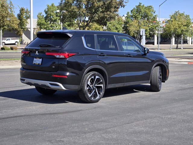 Used 2024 Mitsubishi Outlander SE AWD/4WD image 4