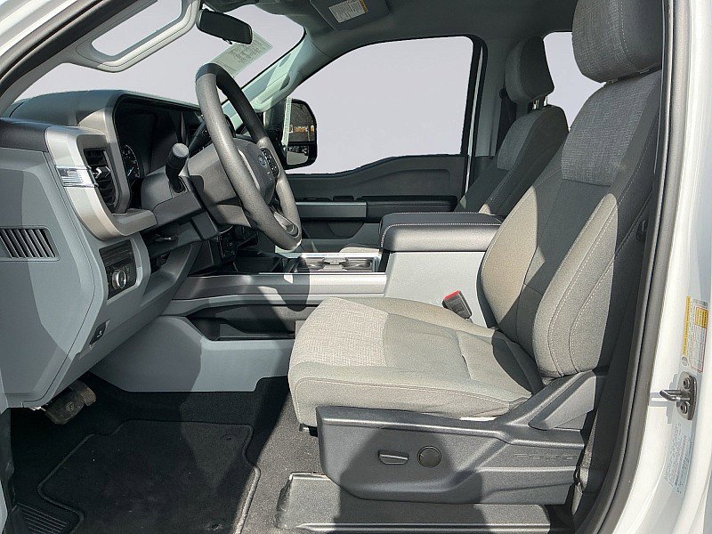 Certified 2024 Ford F250 XLT w/ FX4 Off-Road Package image 6