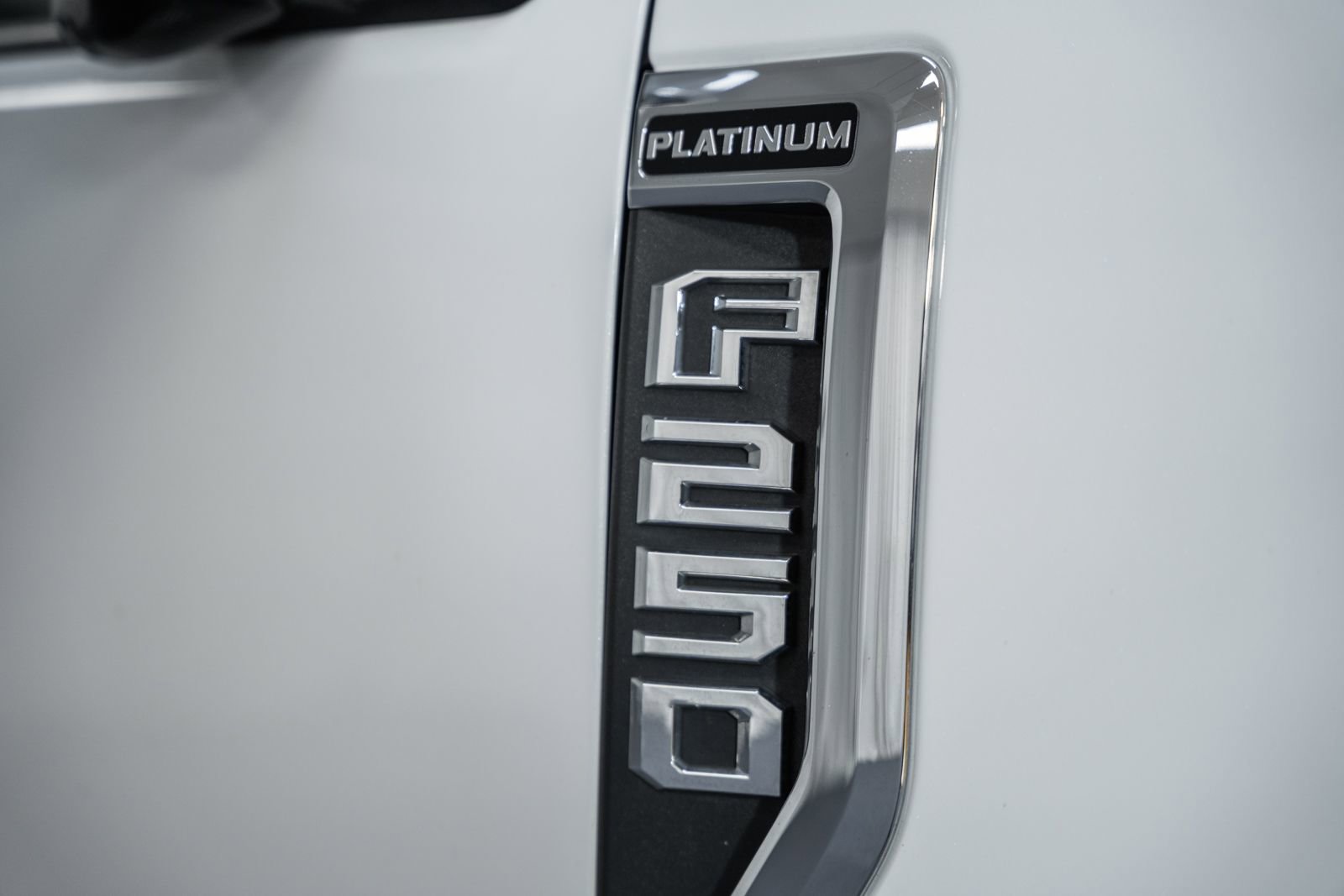 Certified 2022 Ford F250 Platinum w/ Snow Plow Prep Package image 13