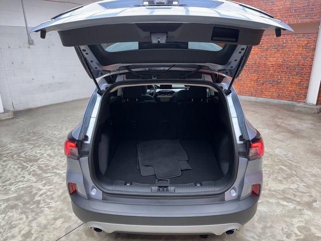 Certified 2022 Ford Escape SE w/ Cold Weather Package image 26