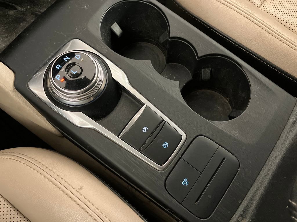 Certified 2021 Ford Escape SEL w/ Technology Package image 27
