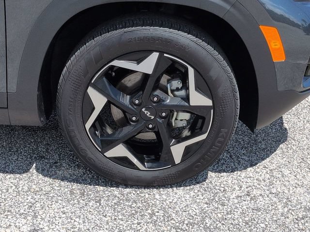 Used 2026 Kia Seltos EX FWD image 11