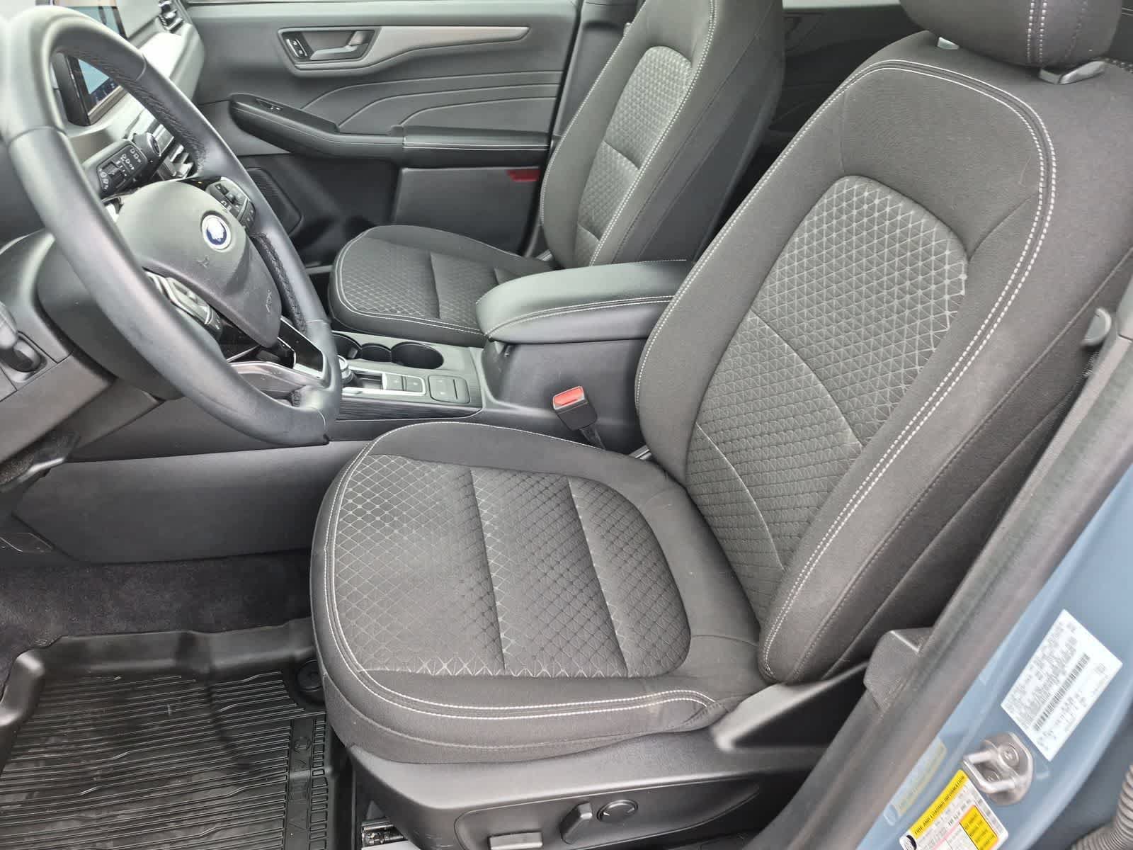 Certified 2023 Ford Escape Active AWD/4WD image 16