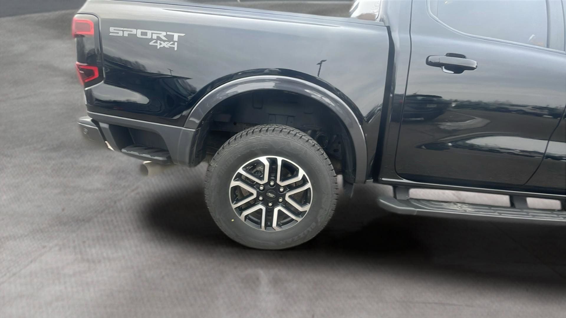 Certified 2024 Ford Ranger Lariat w/ Advanced Towing Package image 23