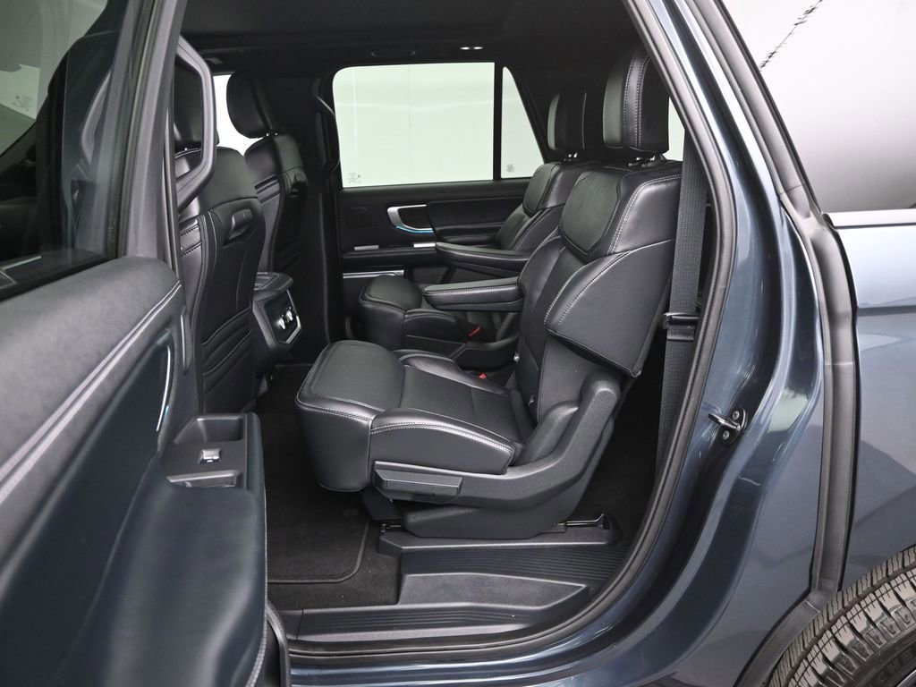 Certified 2025 Ford Expedition Max Platinum w/ Stealth Performance Package image 42