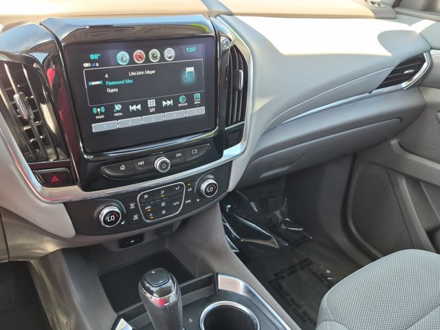 Used 2018 Chevrolet Traverse LT FWD image 24