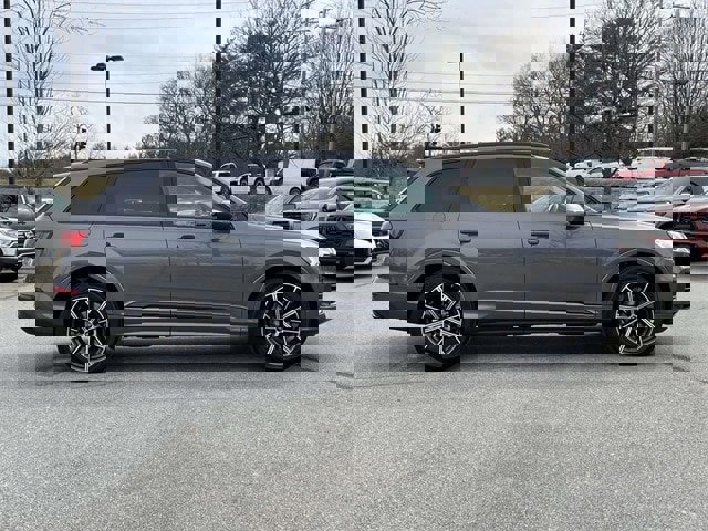 Used 2023 Audi Q7 3.0T Premium Plus image 6