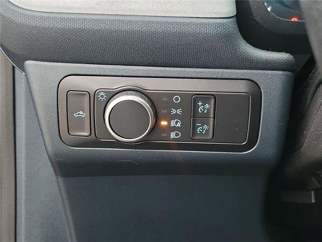 Certified 2022 Ford Maverick XLT w/ Equipment Group 300A Standard image 9