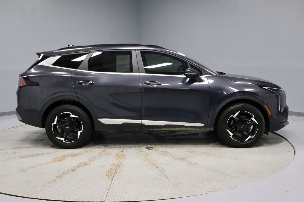 Used 2026 Kia Sportage EX w/ EX Panorama Roof Package AWD/4WD image 12