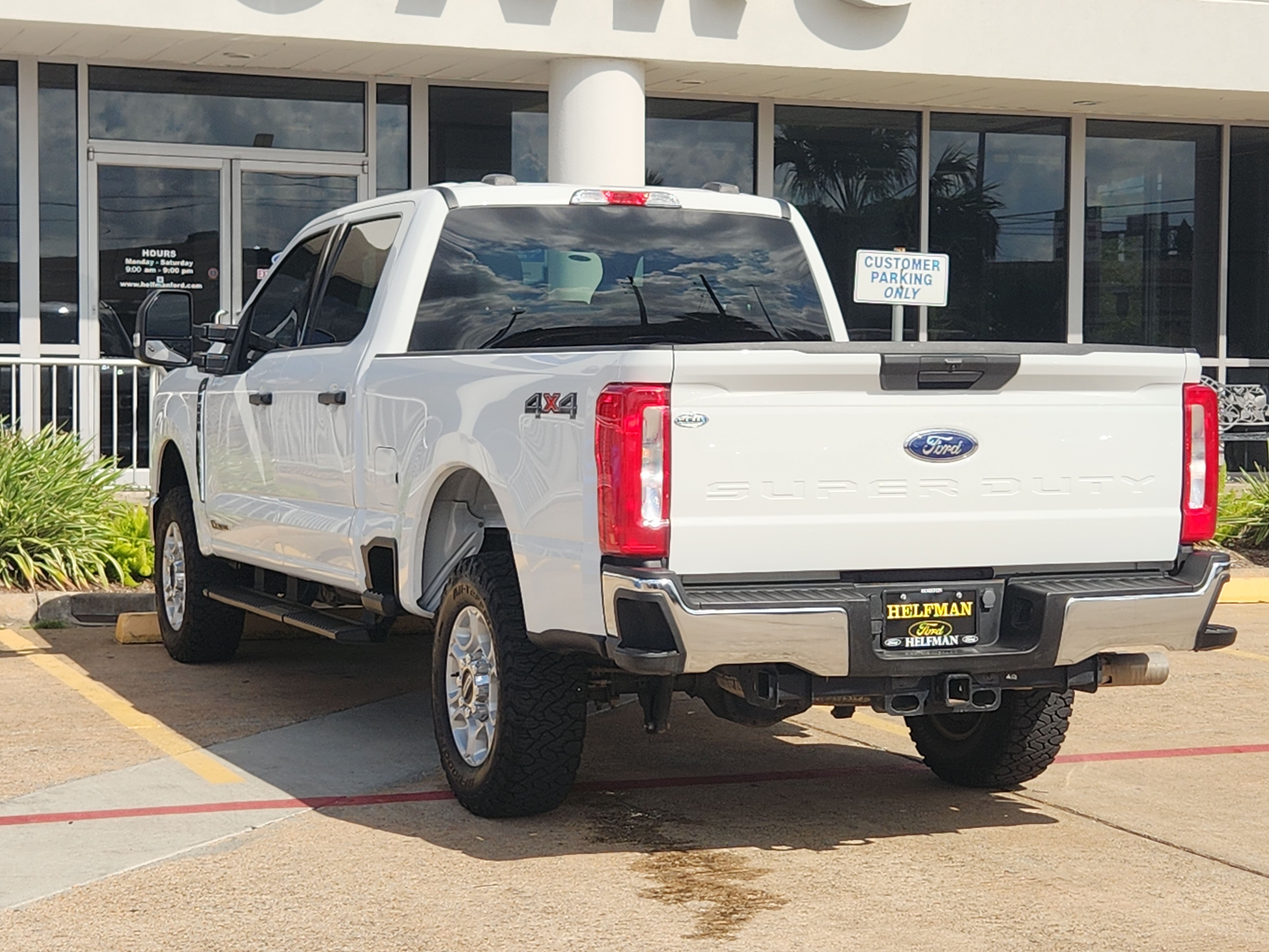 Certified 2025 Ford F250 XLT AWD/4WD image 4