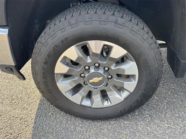Used 2025 Chevrolet Silverado 2500 LT w/ Safety Package image 10