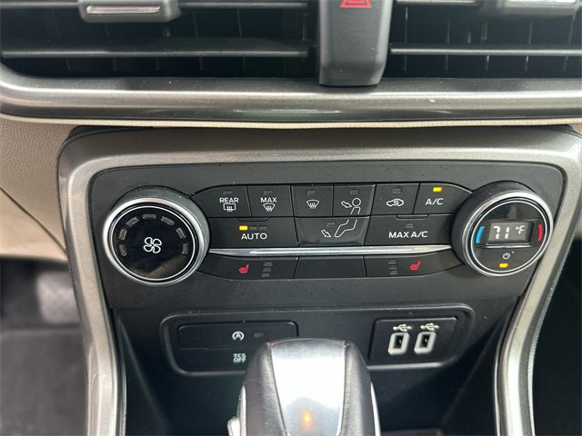 Certified 2018 Ford EcoSport SE w/ SE Convenience Package image 19