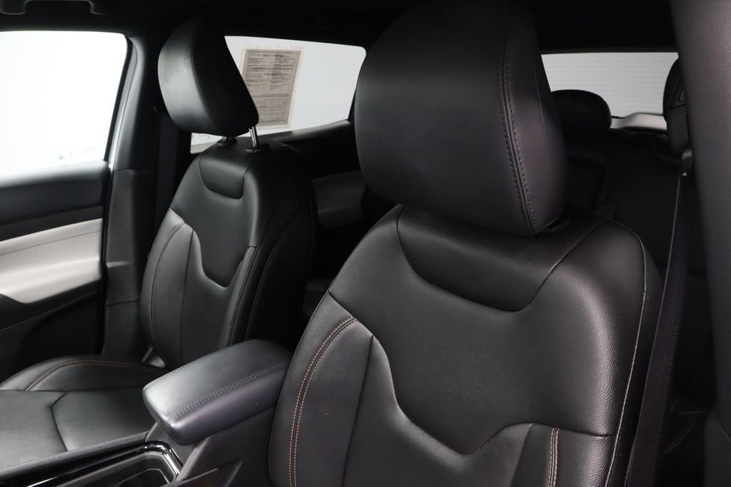 Used 2024 Jeep Compass Limited AWD/4WD image 26