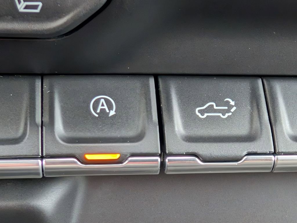 Used 2022 Chevrolet Silverado 1500 LT image 35