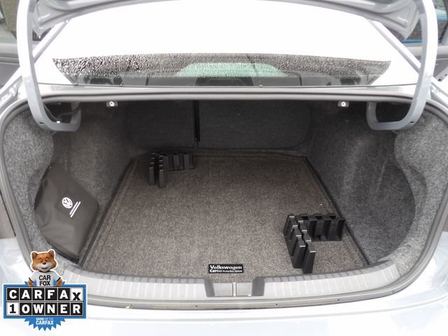 Used 2024 Volkswagen Jetta GLI Autobahn image 30