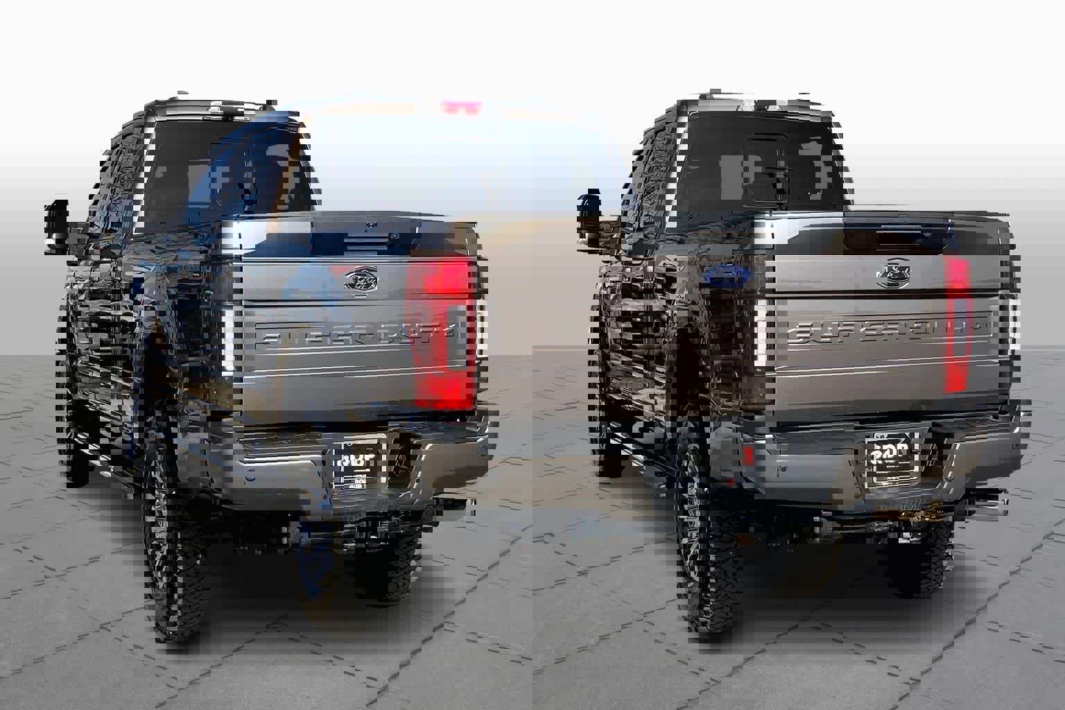 Certified 2022 Ford F250 Lariat w/ Lariat Ultimate Package image 4