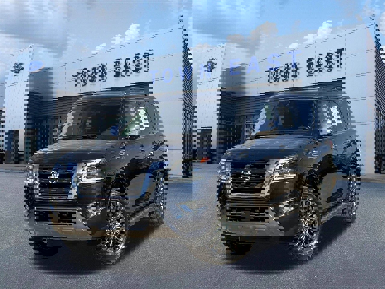 Used 2022 Nissan Armada Platinum w/ Captain's Chairs Package