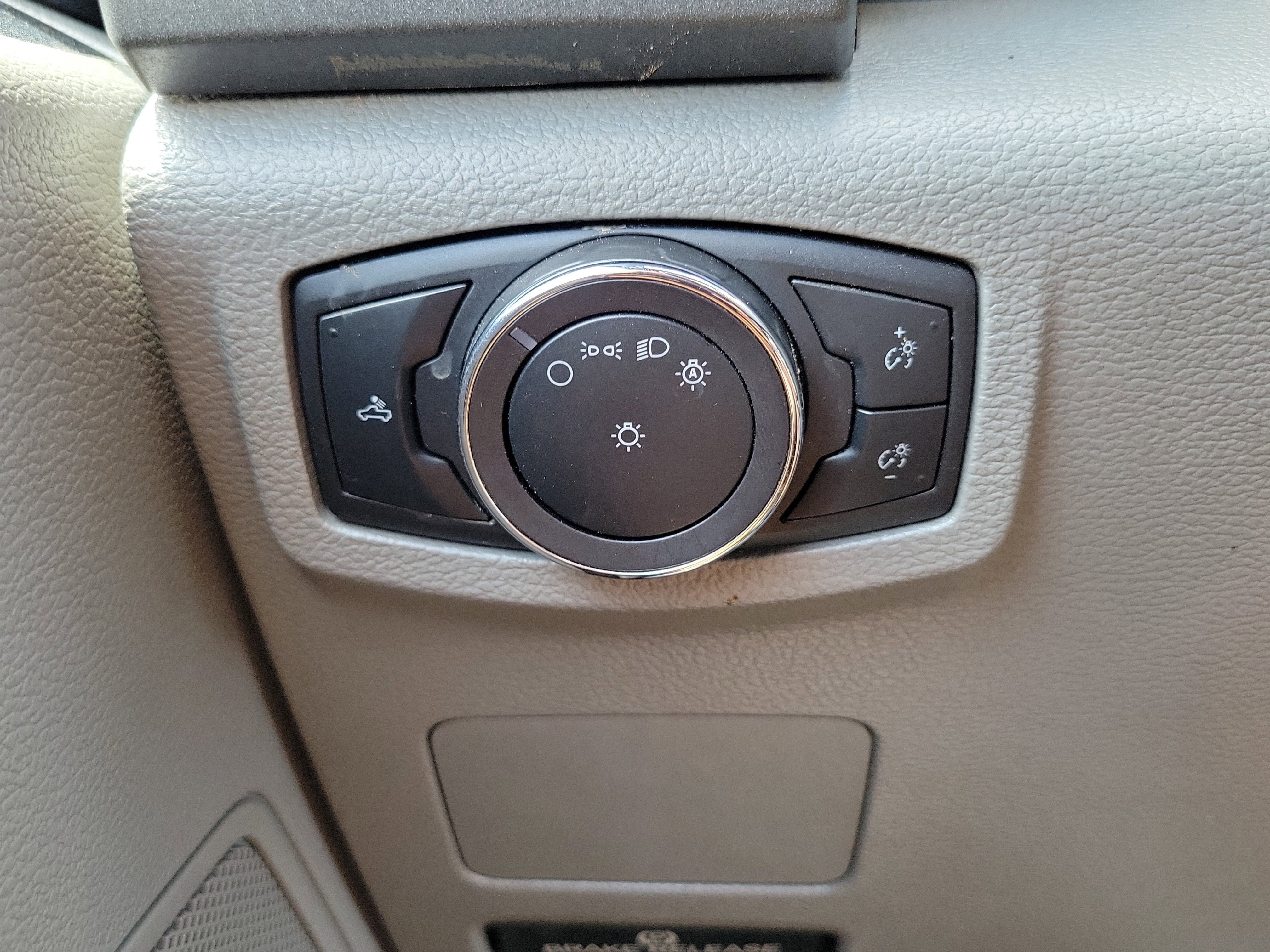 Certified 2019 Ford F250 XL w/ Power Equipment Group RWD image 28