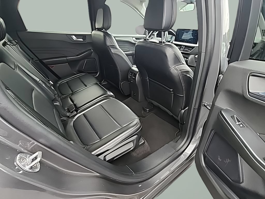 Certified 2024 Ford Escape Platinum AWD/4WD image 14